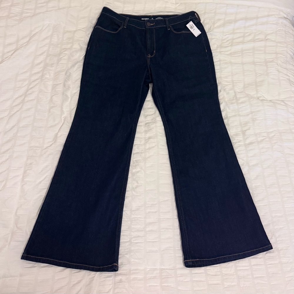 NWT Petite Flared Dark Blue Jeans